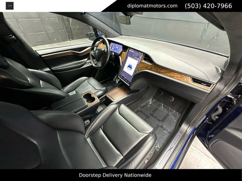 Used 2018 Tesla Model X 100D image 18