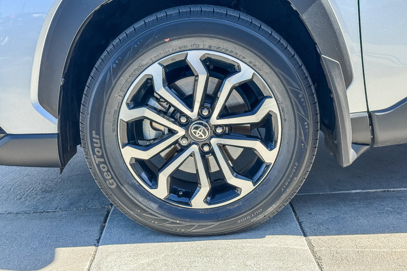 Certified 2023 Toyota Corolla Cross AWD Hybrid image 10