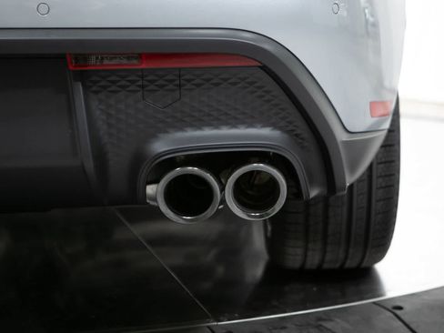New 2026 Porsche Macan GTS AWD/4WD image 20