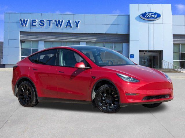Used 2023 Tesla Model Y Long Range AWD/4WD image 1