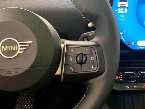 Certified 2025 MINI Cooper S image 19