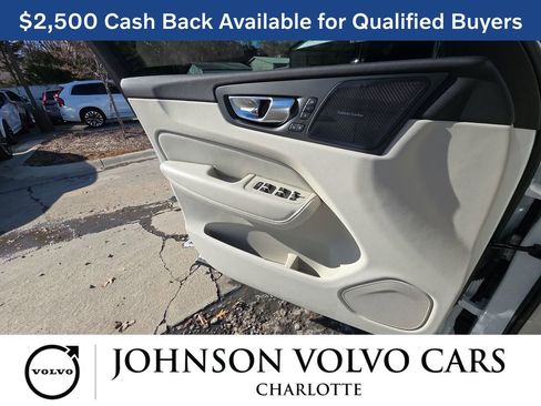 New 2026 Volvo XC60 B5 Ultra w/ Protection Package Premier image 28