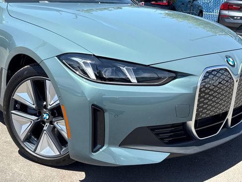 New 2026 BMW i4 eDrive40 w/ Parking Assistance Package RWD image 6