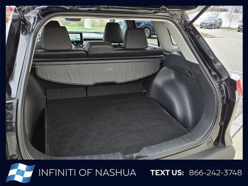 Used 2025 Toyota Corolla Cross XLE AWD/4WD image 19
