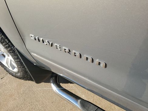 Used 2017 Chevrolet Silverado 1500 LT w/ All Star Edition image 37