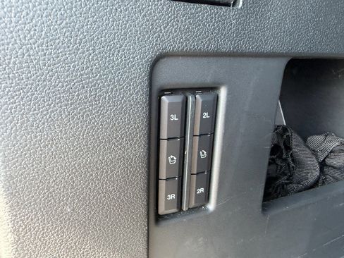 Used 2021 Ford Expedition Max Limited AWD/4WD image 17