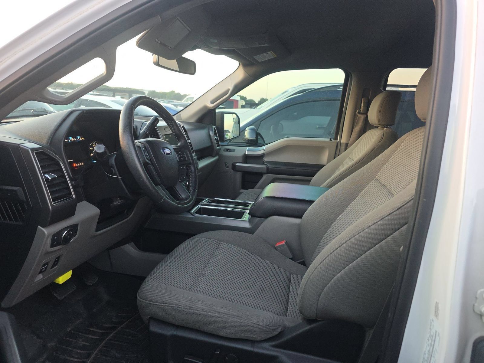 Used 2019 Ford F150 XLT w/ Equipment Group 302A Luxury RWD image 2