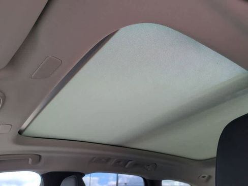 Certified 2026 Volvo XC60 B5 Plus w/ Protection Package Premier image 18