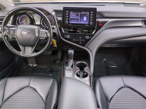 Used 2023 Toyota Camry SE image 14
