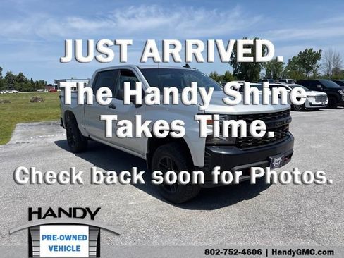Used 2020 Chevrolet Silverado 1500 Custom Trail Boss w/ Custom Convenience Package AWD/4WD image 1