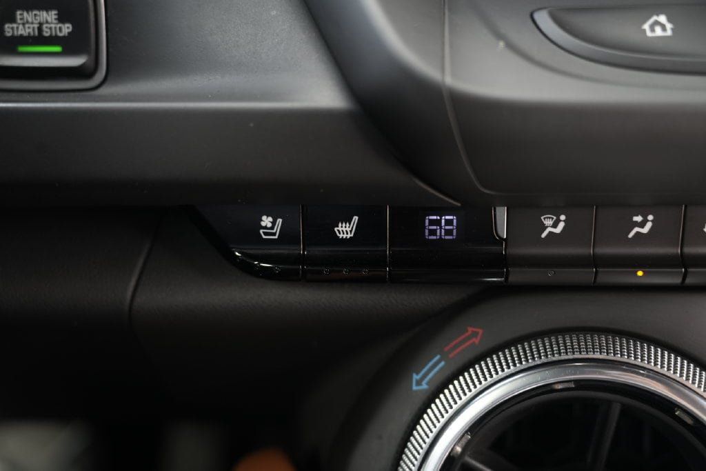 Used 2018 Chevrolet Camaro SS RWD image 53