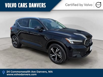 Used 2025 Volvo XC40 B5 Core