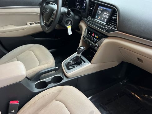 Used 2018 Hyundai Elantra SEL image 14
