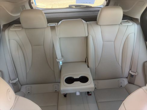 Used 2023 Buick Envision Essence AWD/4WD image 27