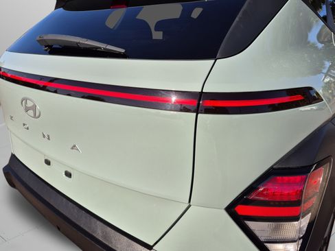 Certified 2025 Hyundai Kona SEL FWD image 33