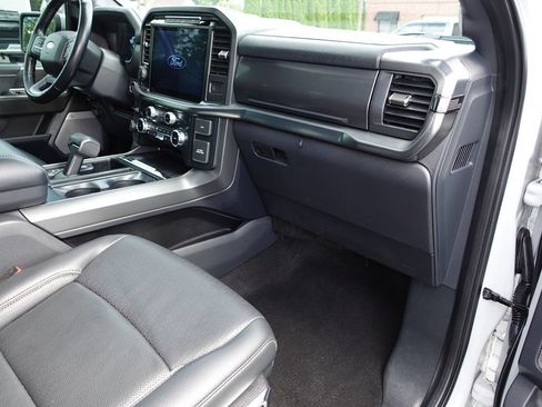 Used 2024 Ford F150 Lariat AWD/4WD image 40
