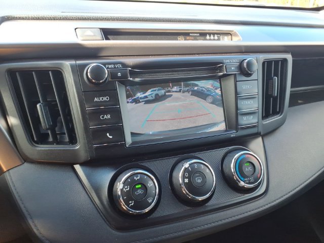 Used 2017 Toyota RAV4 LE FWD image 19