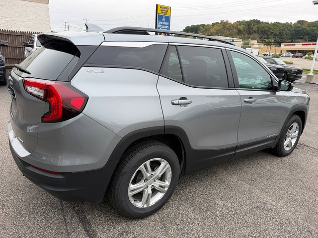 Used 2024 GMC Terrain SLE w/ Driver Convenience Package AWD/4WD image 8