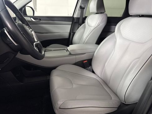 Used 2024 Hyundai Palisade SEL w/ Premium Package image 13