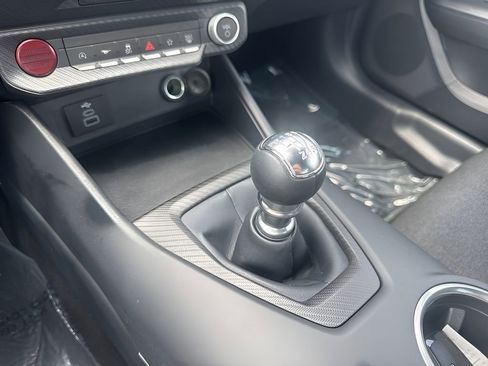 Used 2024 Ford Mustang GT RWD image 17