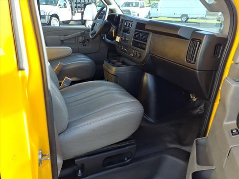 Used 2021 GMC Savana 3500 Extended w/ Power Convenience Package image 20