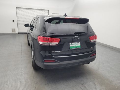 Used 2018 Kia Sorento AWD image 6
