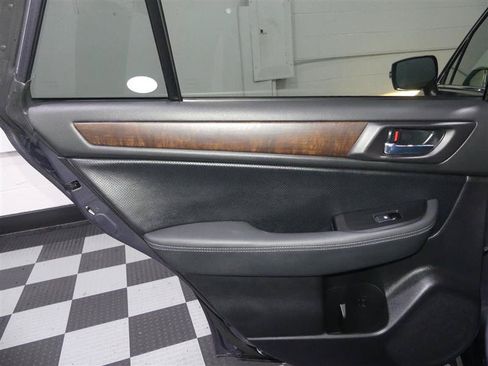 Used 2016 Subaru Outback 2.5i Limited AWD/4WD image 25