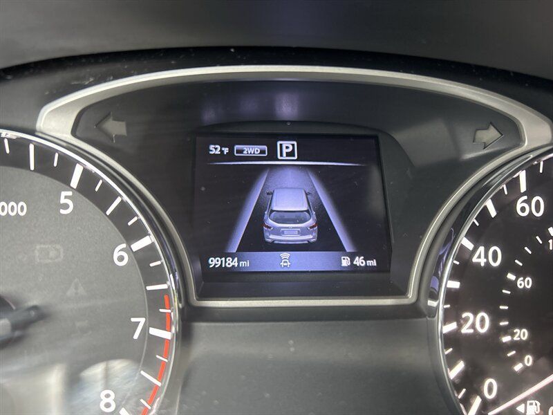 Used 2018 Nissan Pathfinder SV AWD/4WD image 15