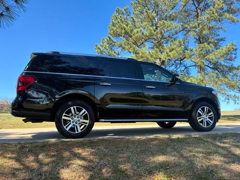 Used 2023 Ford Expedition Max Limited image 5
