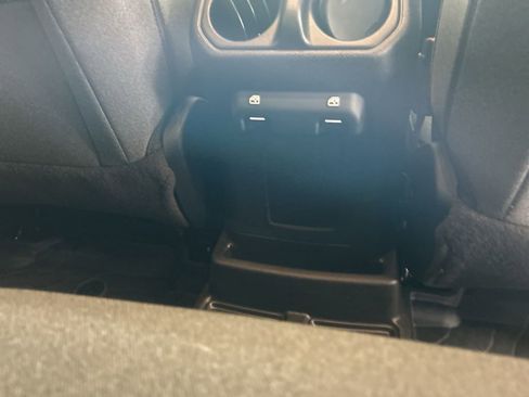 Used 2025 Jeep Wrangler Unlimited Sport S 4xe AWD/4WD image 31