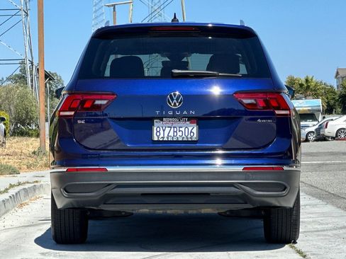 Used 2022 Volkswagen Tiguan SE w/ Panoramic Sunroof Package AWD/4WD image 5