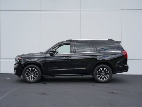 Used 2025 Ford Expedition Platinum AWD/4WD image 6
