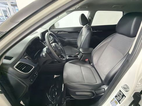 Used 2023 Kia Seltos S w/ Navigation Package image 13