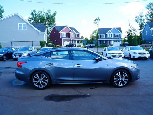 Used 2017 Nissan Maxima 3.5 SL FWD image 8