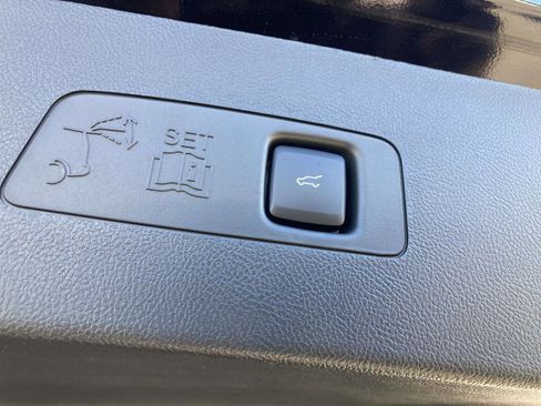 New 2026 Lincoln Corsair Premiere image 16