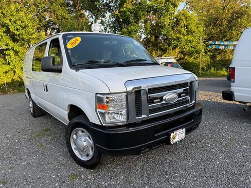 Used 2014 Ford E-150 and Econoline 150 w/ Power Group image 8