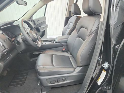 Used 2025 Nissan Pathfinder SL w/ SL Premium Package AWD/4WD image 20