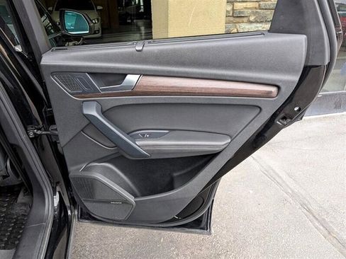 Used 2023 Audi Q5 Prestige w/ Prestige Package image 29