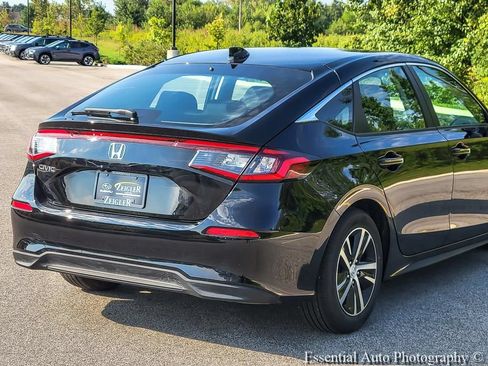 Used 2024 Honda Civic LX image 6