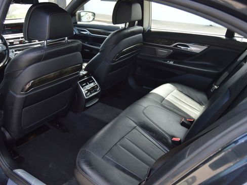Used 2016 BMW 740i RWD image 22