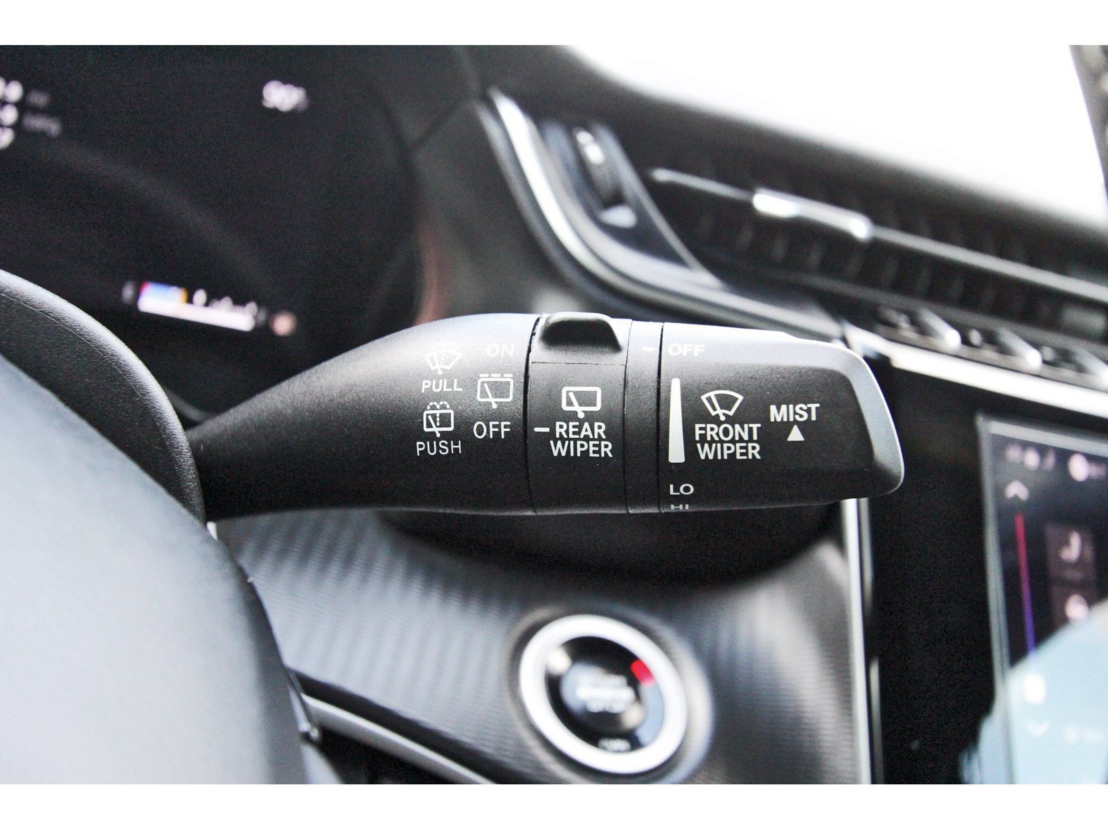 Used 2024 Jeep Grand Cherokee Altitude RWD image 22