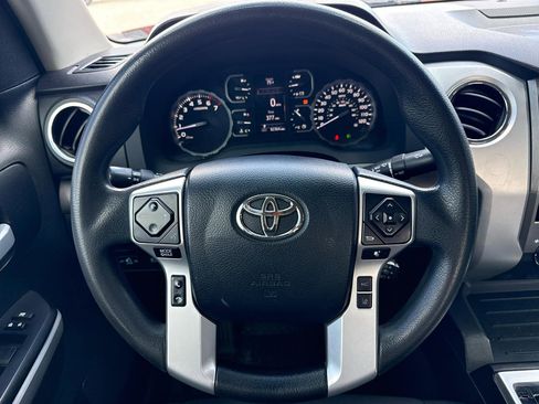 Used 2018 Toyota Tundra SR5 w/ SR5 Upgrade Package image 31