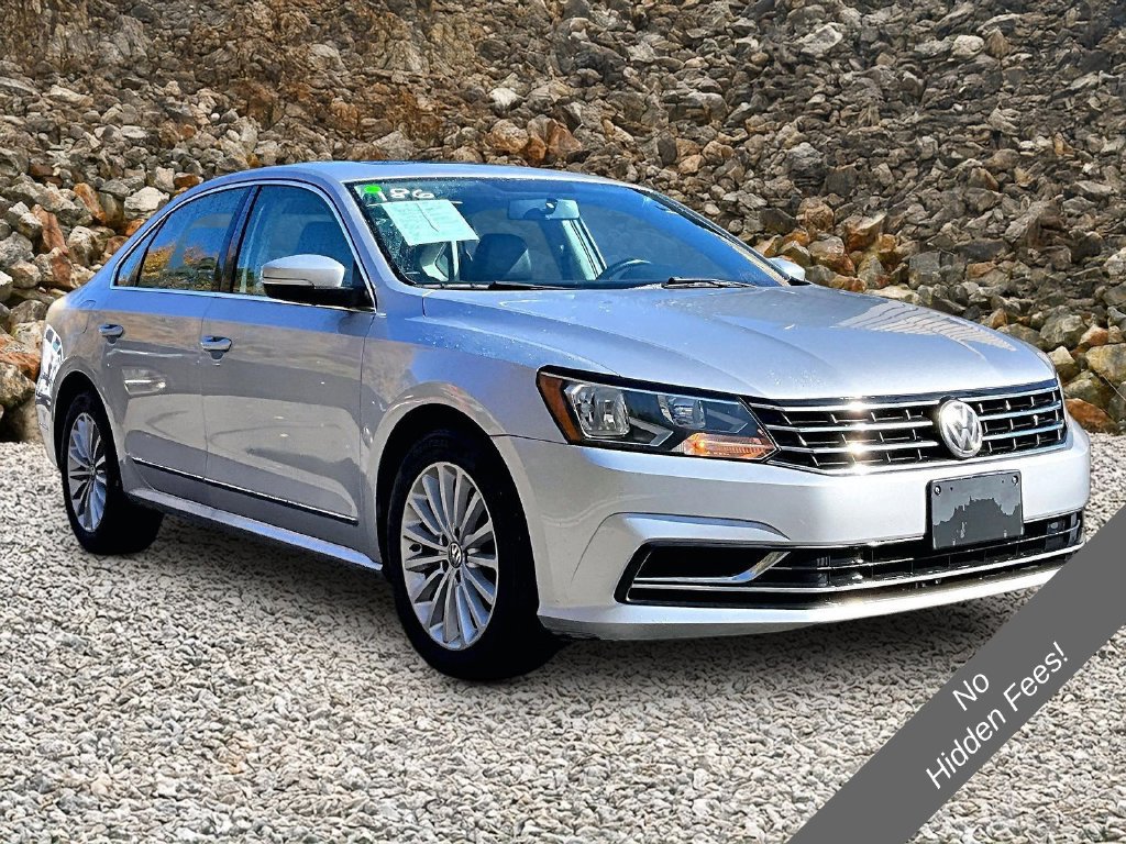 Used 2016 Volkswagen Passat 1.8T SE FWD image 10