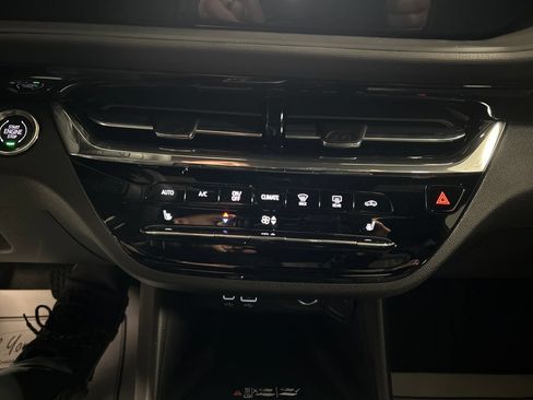 New 2026 Buick Envista Preferred FWD image 17