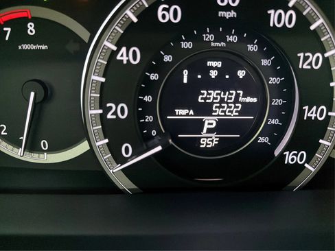 Used 2015 Honda Accord EX-L image 31