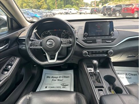 Used 2019 Nissan Altima 2.5 SR w/ SR Premium Package image 10