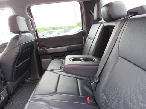 Used 2025 Ford F250 Lariat w/ Chrome Package AWD/4WD image 34