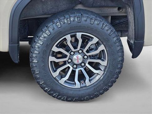 Certified 2023 GMC Sierra 1500 AT4 w/ AT4 Premium Package AWD/4WD image 14