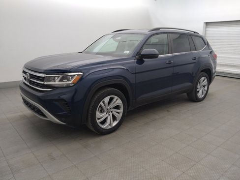 Used 2023 Volkswagen Atlas SE FWD image 2
