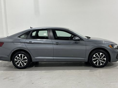 Used 2024 Volkswagen Jetta S image 17